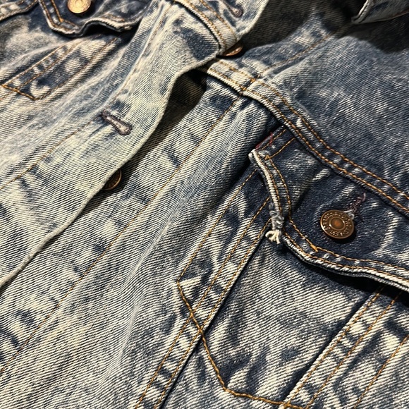 Levi’s acid wash jacket - Picture 4 of 6